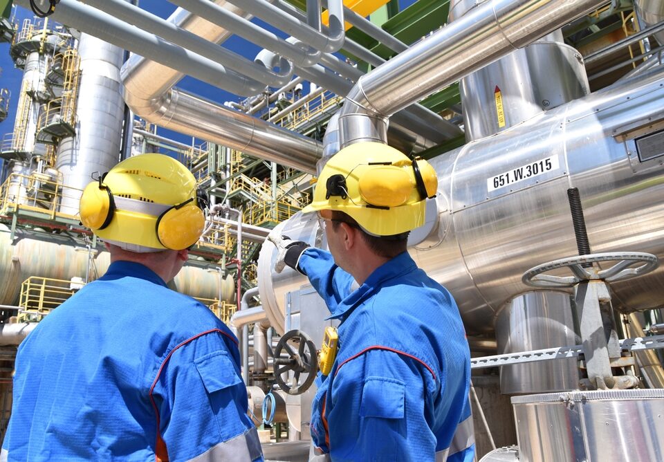 6 Ways Chemical Plants Use Direct Steam Injection to Improve Operations and Reduce Costs
